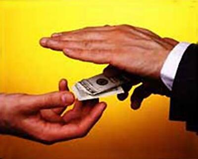 Как «зарабатывают» в одесских ОСМД: сотрудник попался на взятке в 500 долларов