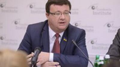 Власть согласилась не публиковать скандальные "законы 16 января"