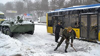 2013 год для Киева: куча нерешенных проблем и новые обещания
