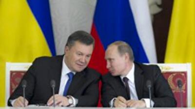 Путин поздравил президентов с Новым годом: Янукович получил напоминание о совместных проектах