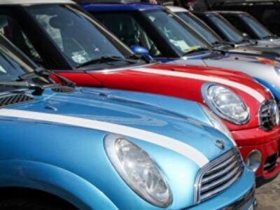 Автомобили подешевеют на 10% после отмены спецпошлин
