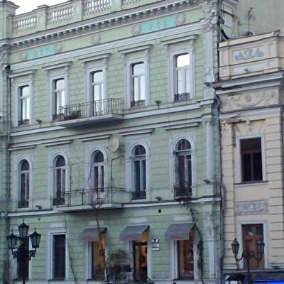 Инициалы Гурвица и Тарпана вернулись на Екатерининскую. Фото