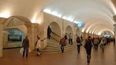 Станции метро "Крещатик" и "Майдан Незалежности" снова открыли
