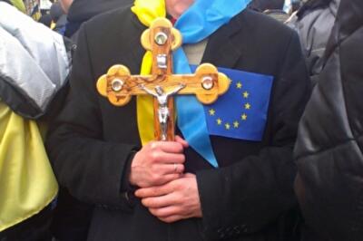 Евромайдан: иудеи молят о чуде, а христиане «лечат раны» молитвой