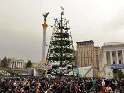 В Киеве отменили новогоднюю елку