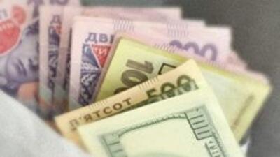 Курс гривни необходимо отпустить