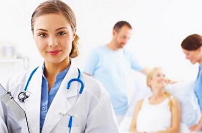 Киевским врачам будут выдавать жилье "за усердие"