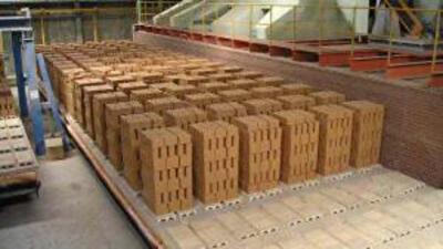 На объемы производства стройматериалов влияют разные факторы