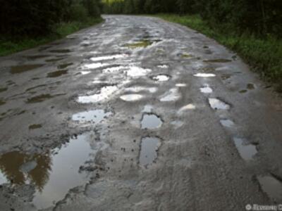 Украина ежегодно теряет десятки миллиардов из-за плохих дорог
