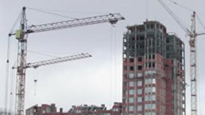 Из-за затяжных осенних дождей новостройки в столице будут сдавать позже