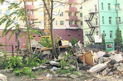 В центре Киева застройщики рушат дореволюционные дома