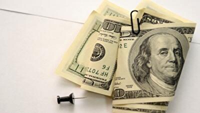 Чем раньше откажемся от доллара, тем быстрее подешевеют кредиты