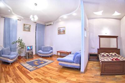 Сколько стоит двухкомнатная квартира в Киеве?