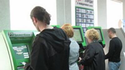 Покупка валюты в банкоматах - никаких паспортов и закрытых обменок 