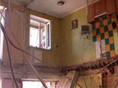 Мэр Луганска попросил у Азарова деньги на взорвавшийся дом