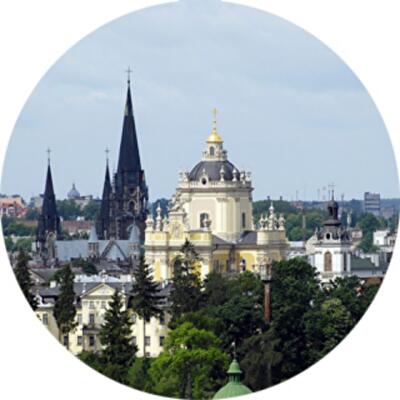 Где остановиться гостям джазового Коктебеля и книжного Львова