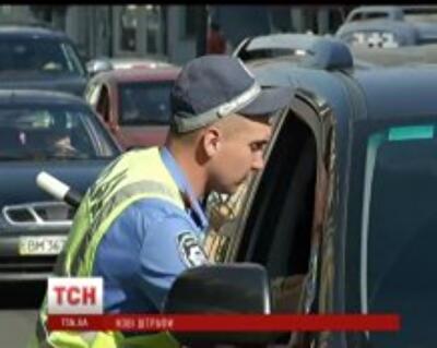 Водители жалуются, что повышение штрафов только увеличит взятки гаишникам