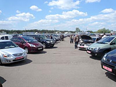 Украинцев пересаживают на подержанные авто