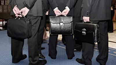 Особенности украинского кризиса: чем хуже ситуация, тем больше чиновников