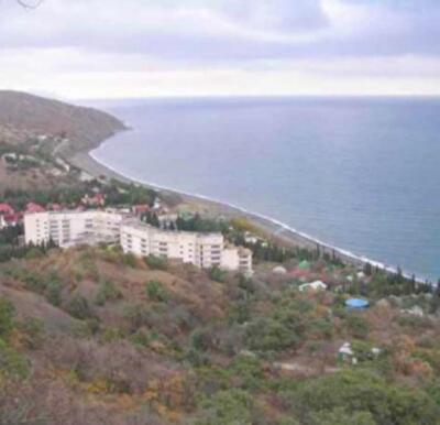 У арендатора отобрали 7 га земли возле Алушты 