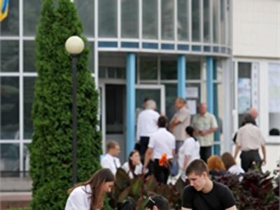 Абитуриенту на заметку: уроки плавания в "волнах" поступления