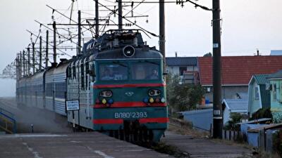 Приехали: Зачем «Укрзализныця» повышает стоимость билетов?