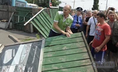 В столице разворачивается война с застройщиком