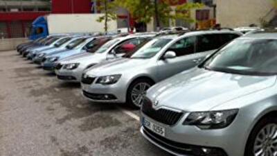 В Украине люди стоят в очереди на популярные автомобили 