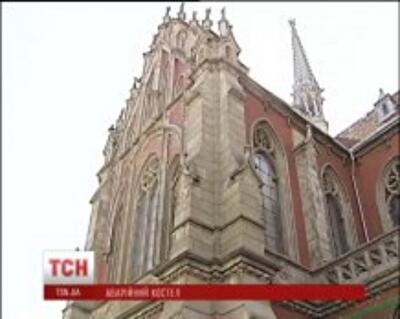 Киевский костел святого Николая разваливается на глазах и цветет грибком