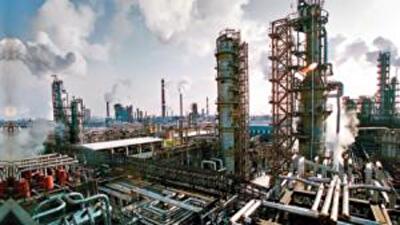 Игра цифр на поприще нефтепереработки страны. Хроника
