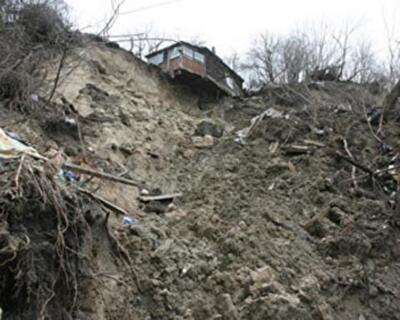 В столице есть три объекта, где из-за угрозы оползней нужно переселять людей