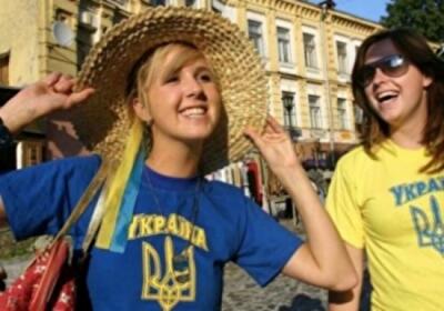 В прошлом году Украина заработала на туристах 1,5 млрд грн