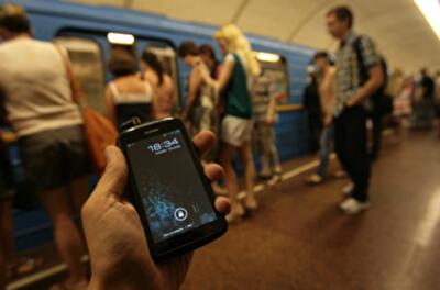 Киевское метро улучшат: появится Интернет и желанная мобильная связь
