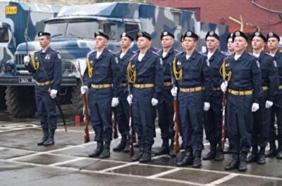 Украинцев на летнем отдыхе будут охранять военные