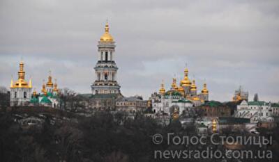 Кроме Гостиного двора, в наибольшей опасности София и Лавра