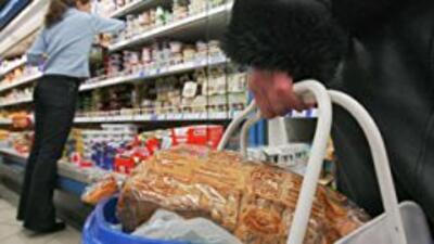Украинцы с улучшением погоды стали больше тратить на покупки