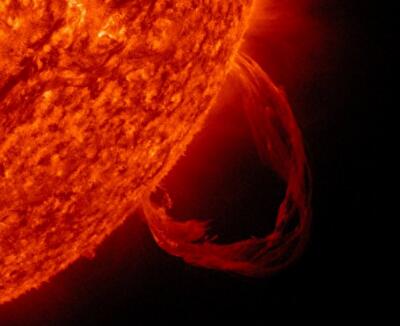 Вспышки на Солнце 2013: чем они опасны и чего стоит ожидать
