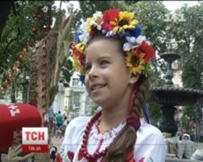 Школьникам платят "зарплату" за знание украинского языка