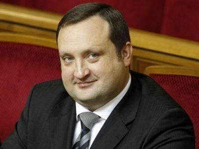 Арбузов решил стать главным борцом с рейдерами в Украине