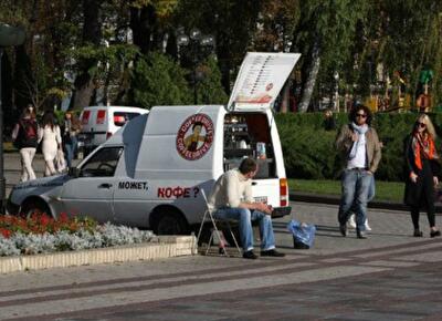 В Киеве запретили автокофейни