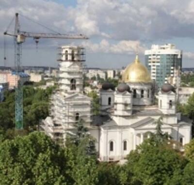 Со стройки собора в Симферополе убрали аварийный кран 