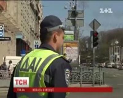 Милиционеров будут увольнять за неопрятную одежду и неучтивость с преступниками