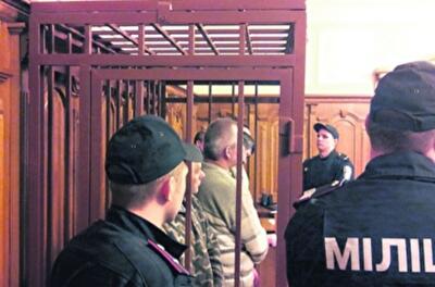 Банду "оборотней" в погонах осудили к пожизненному