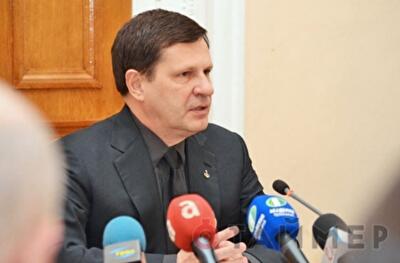 Алексей Костусев пригрозил снести строения в Аркадии и назвать имена их владельцев