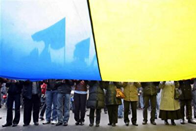 Все больше украинцев жертвуют всем ради жизни за рубежом