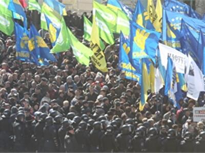 Как организовывают митинги и сколько на этом зарабатывают