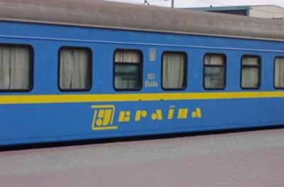УЗ назначила на майские праздники 15 дополнительных поездов
