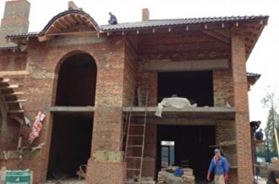 Жилье вне закона: сколько стоит легализовать нахалстрой?