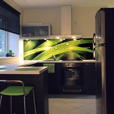 Кухонные фартуки в интерьере кухни