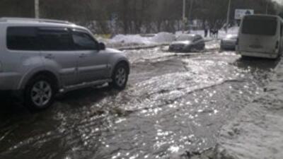 В Киеве талая вода затопила Борщаговку